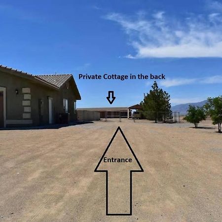 פארומפ Falcon Cottage מראה חיצוני תמונה